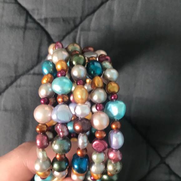 Colored Faux Pearl Bracelet - Picture 6 of 7